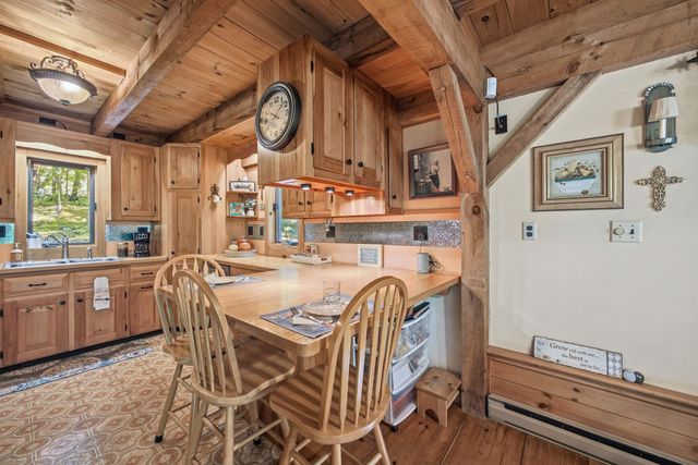 850 Concord Stage Road, Weare, NH 03281