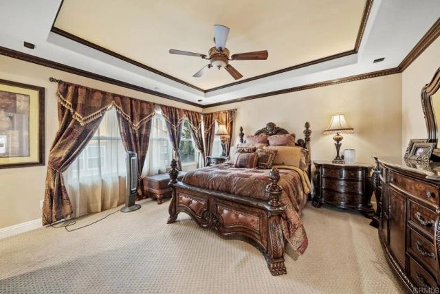 2062 Pleasant Waters Ct, Spring Valley, CA 91977