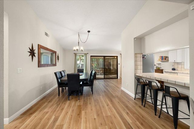 1462 Love Way, Auburn, CA 95603