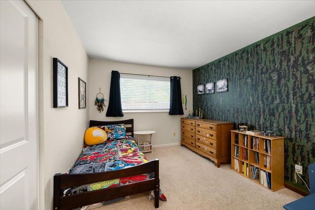 1462 Love Way, Auburn, CA 95603