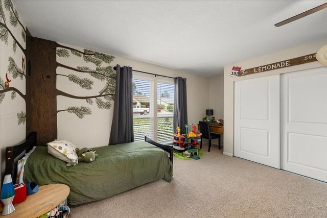 1462 Love Way, Auburn, CA 95603