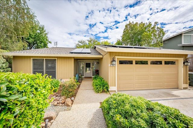 1462 Love Way, Auburn, CA 95603