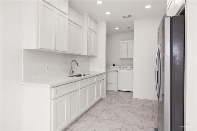 3563 Las Brisas Street, Edinburg, TX 78542