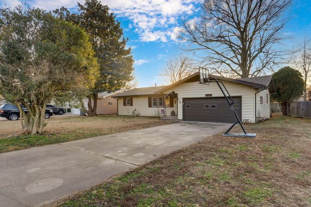 217 N Ken Avenue, Springfield, MO 65802