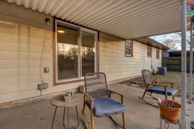 217 N Ken Avenue, Springfield, MO 65802