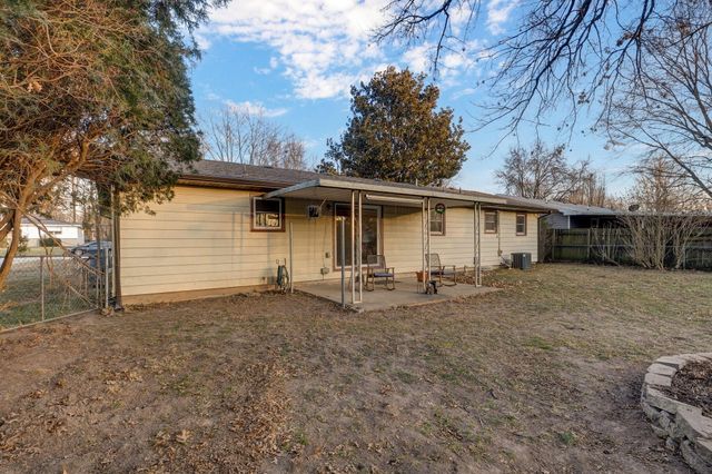 217 N Ken Avenue, Springfield, MO 65802