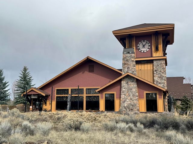 179 Highland Meadow Loop, Redmond, OR 97756