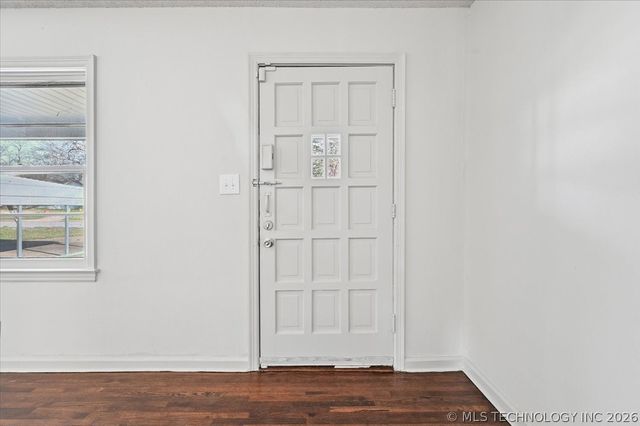 6736 E 6th Street, Tulsa, OK 74112