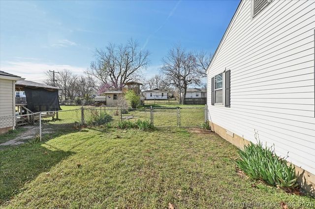 6736 E 6th Street, Tulsa, OK 74112