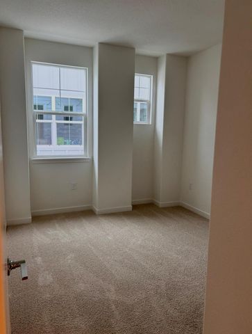 17357 Atwater Dr, Lathrop, CA 95330