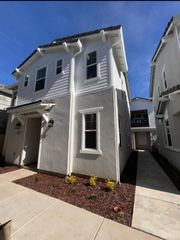 17357 Atwater Dr, Lathrop, CA 95330