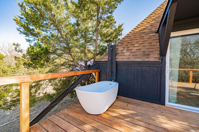 691 Bear Road, Van Alstyne, TX 75495