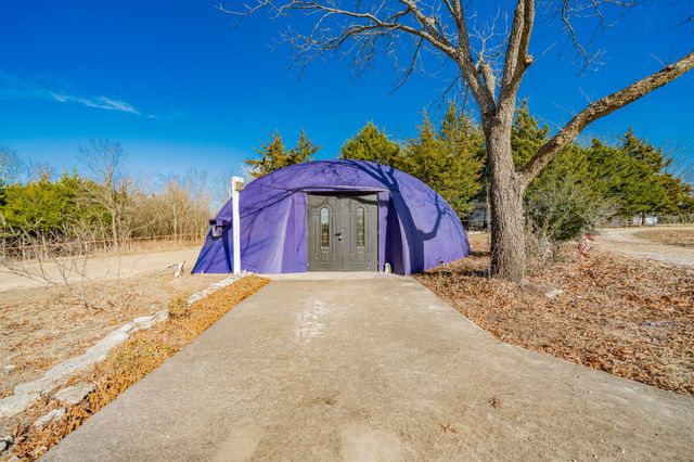 691 Bear Road, Van Alstyne, TX 75495