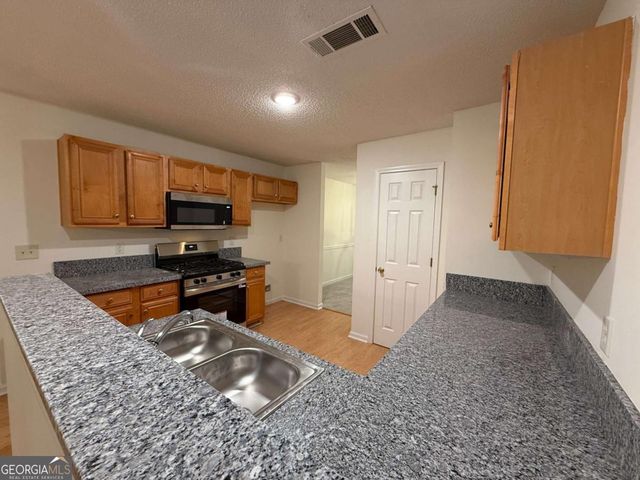 383 Berkshire Place, Fairburn, GA 30213