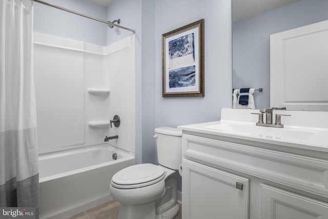 1761 ALICE SPRINGS DR, Martinsburg, WV 25403