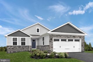 1761 ALICE SPRINGS DR, Martinsburg, WV 25403