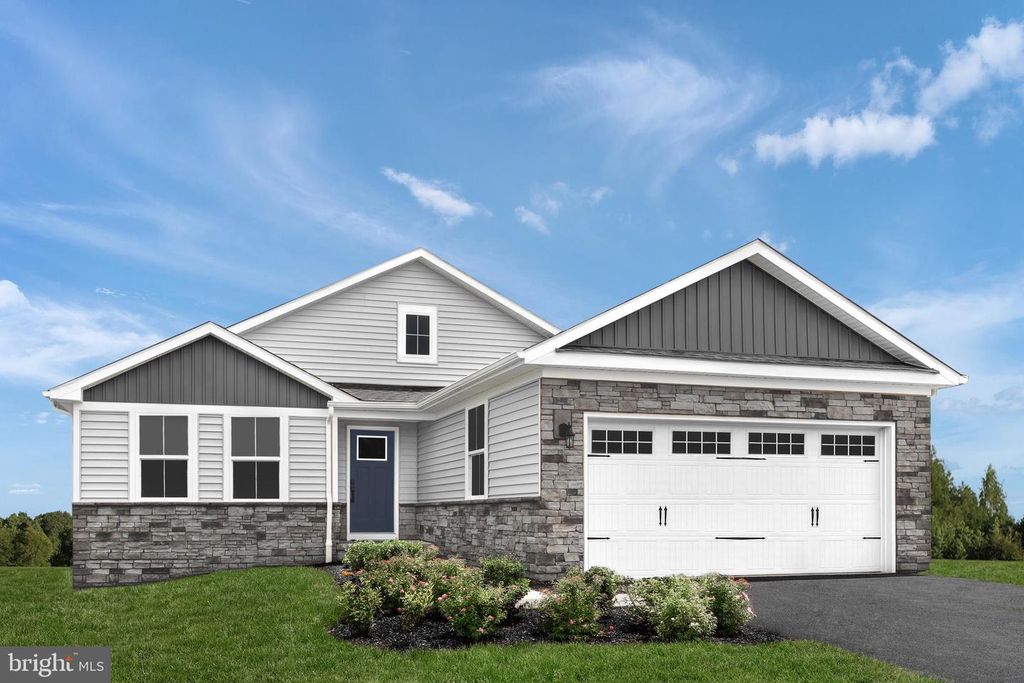 1761 ALICE SPRINGS DR, Martinsburg, WV 25403