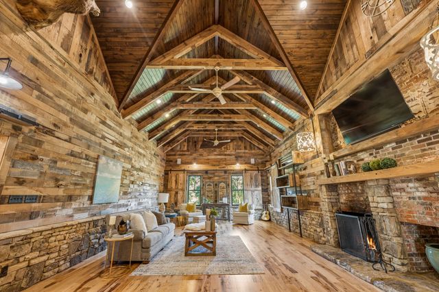 9862 Sam Donald Rd, Nolensville, TN 37135