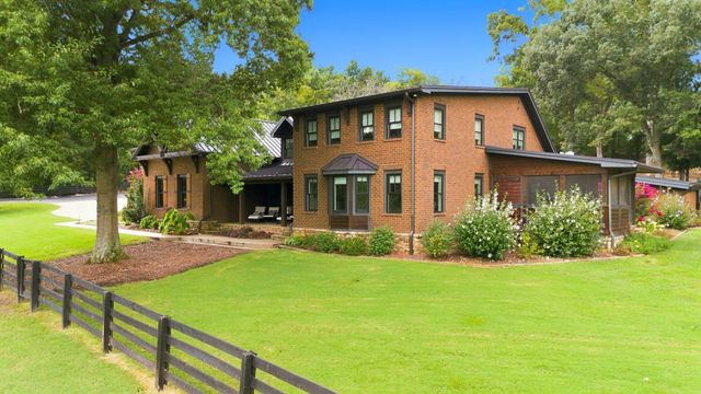 9862 Sam Donald Rd, Nolensville, TN 37135