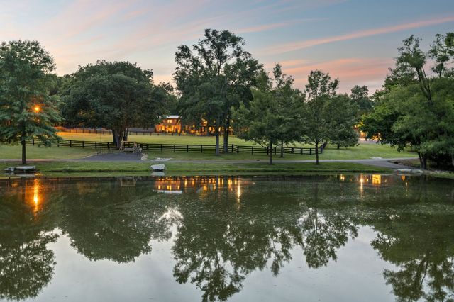 9862 Sam Donald Rd, Nolensville, TN 37135