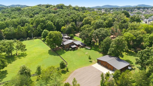 9862 Sam Donald Rd, Nolensville, TN 37135