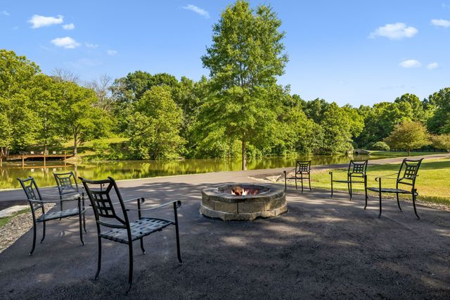 9862 Sam Donald Rd, Nolensville, TN 37135