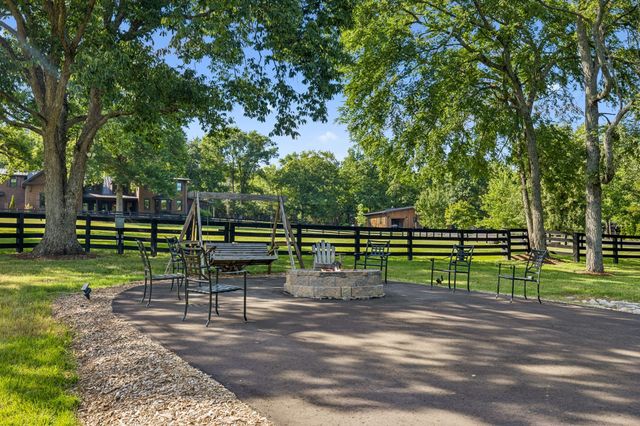 9862 Sam Donald Rd, Nolensville, TN 37135