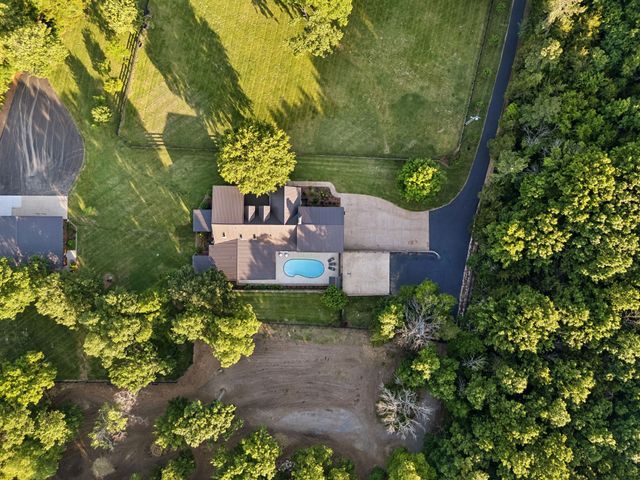 9862 Sam Donald Rd, Nolensville, TN 37135