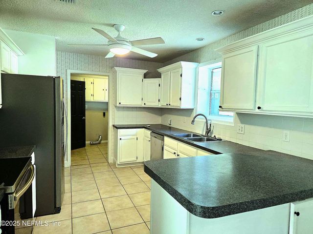 2822 CIRCLE RIDGE Drive, Orange Park, FL 32065