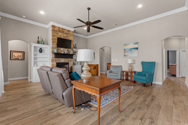 9708 Puma Trail, Godley, TX 76044