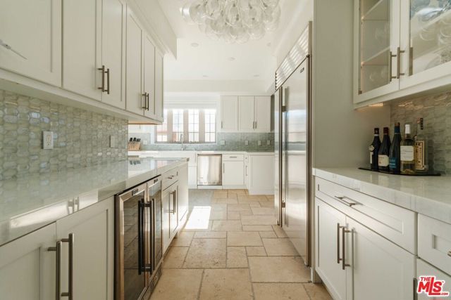 1835 Pandora Avenue 402, Los Angeles, CA 90025