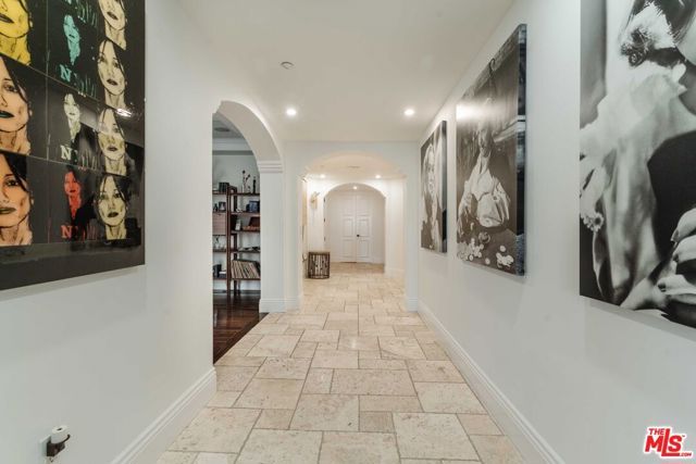 1835 Pandora Avenue 402, Los Angeles, CA 90025