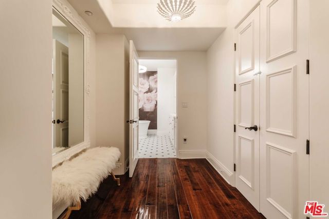 1835 Pandora Avenue 402, Los Angeles, CA 90025