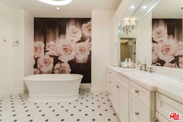 1835 Pandora Avenue 402, Los Angeles, CA 90025