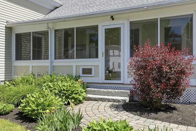 55 Broadway Street, Westford, MA 01886
