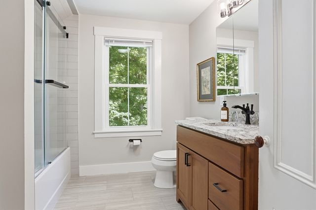 55 Broadway Street, Westford, MA 01886