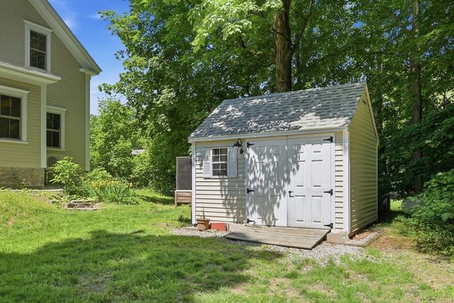 55 Broadway Street, Westford, MA 01886