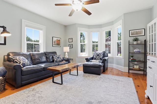 55 Broadway Street, Westford, MA 01886