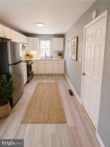 741 E NORWEGIAN ST, Pottsville, PA 17901