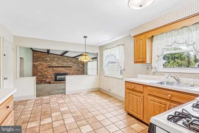 12 KEVIN WAY, Marlton, NJ 08053