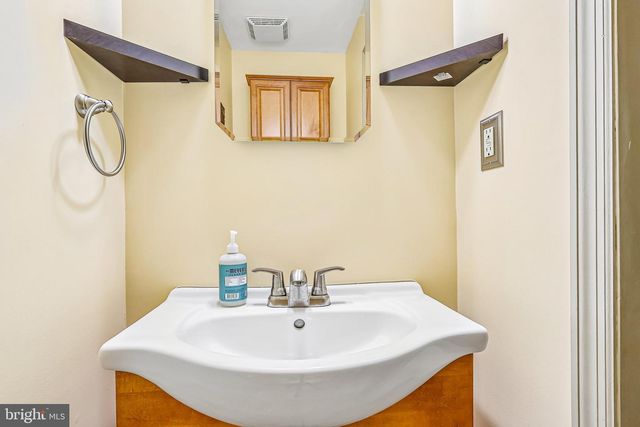 12 KEVIN WAY, Marlton, NJ 08053
