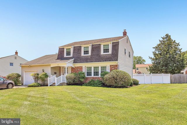 12 KEVIN WAY, Marlton, NJ 08053