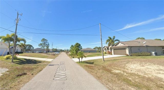 2416 NW 28th TER, Cape Coral, FL 33993