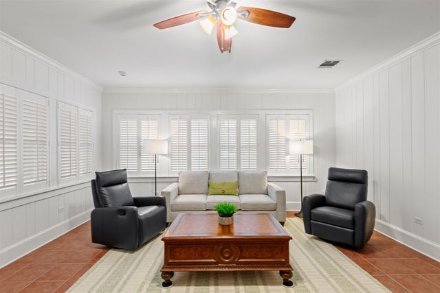 631 Verret St, Houma, LA 70360