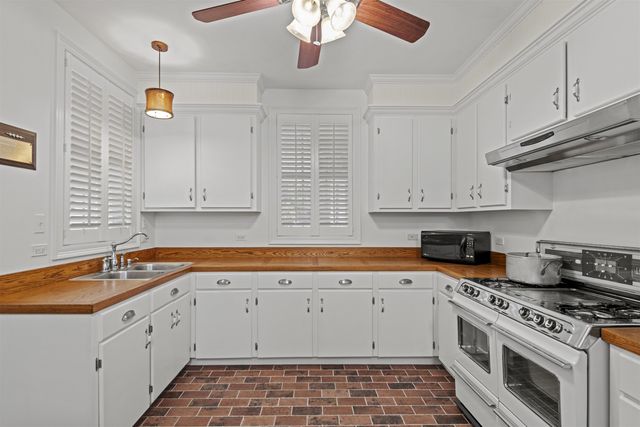 631 Verret St, Houma, LA 70360