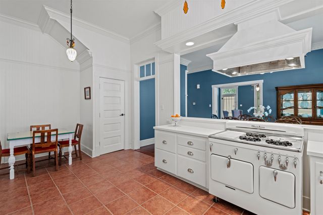 631 Verret St, Houma, LA 70360