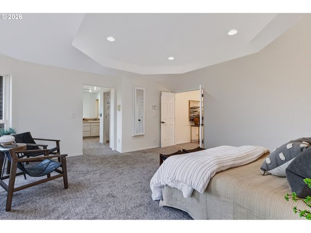 6850 APOLLO Rd, West Linn, OR 97068