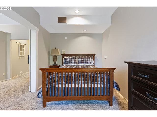 6850 APOLLO Rd, West Linn, OR 97068