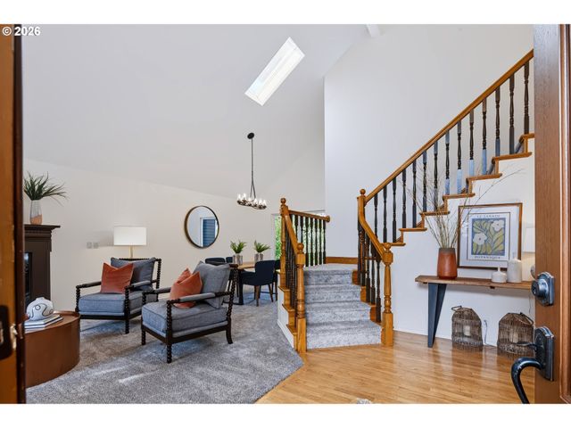 6850 APOLLO Rd, West Linn, OR 97068