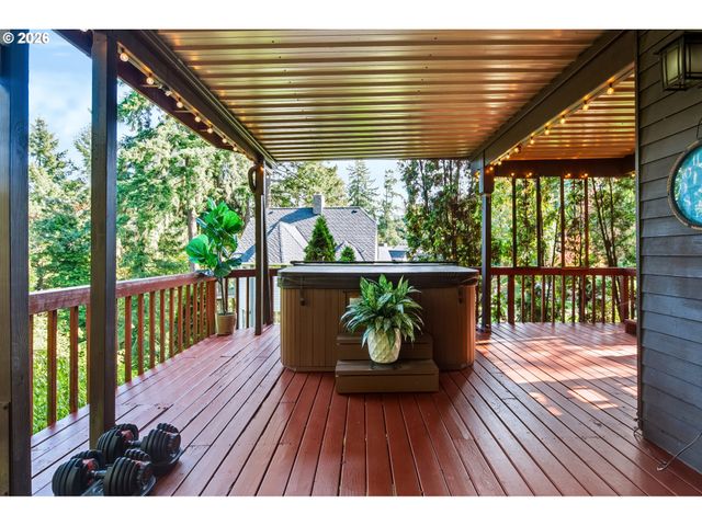 6850 APOLLO Rd, West Linn, OR 97068